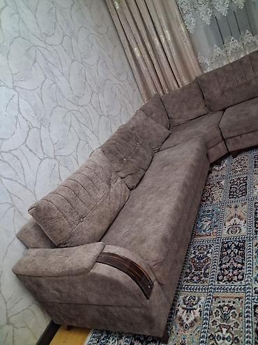 divanllar: Qonaq otağı üçün künc divan satılır. Divan geniş oturma hissəsinə — 1