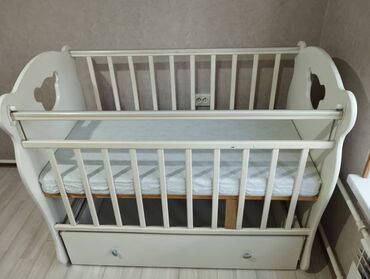 электрокачели для новорожденных: Керебет, Колдонулган, Кыздар үчүн, Балдар үчүн, Матрас, Жыгач, Өзү алып кетүү
