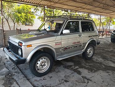 VAZ (LADA): VAZ (LADA) 4x4 Niva: 1.7 l | 2004 km Ofrouder/SUV — 1