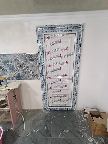 Plastik qapılar: Plastik qapilar Z40- 80 azn Plastik qapilar Z80 -90 azn Dekor qapilar — 12