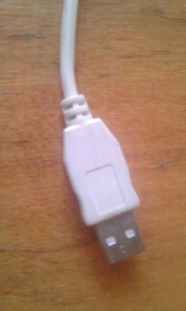 Klaviaturalar: Masaüstü kompüter üçün USB portlu "HP" klaviaturalar satılır. 1 ədəd — 2