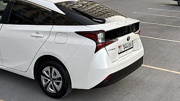 prius 2019: Toyota Prius: 2019 г., 1.8 л, Вариатор, Гибрид, Хэтчбэк — 9