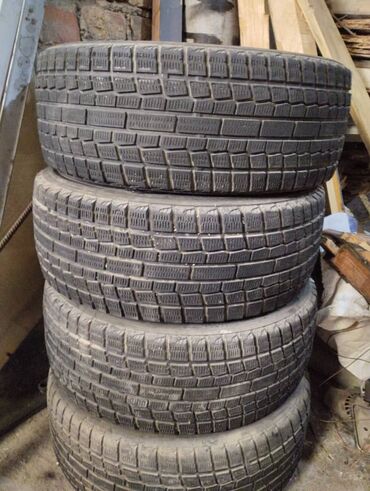 шины и диски: Шины 215 / 45 / R 17, Зима, Комплект, GoodYear