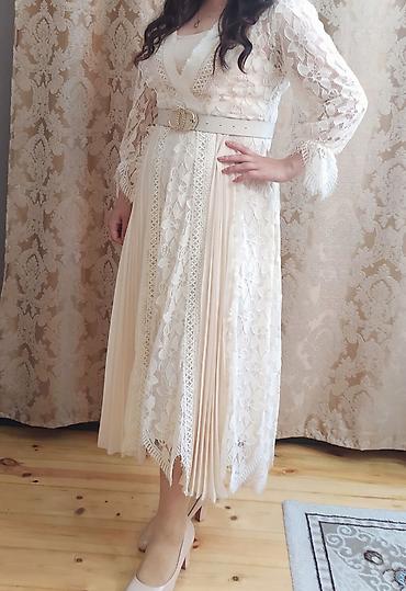 Məhsul: Zərif krujeva detallı midi don - Rəng: krem/şampan - Model