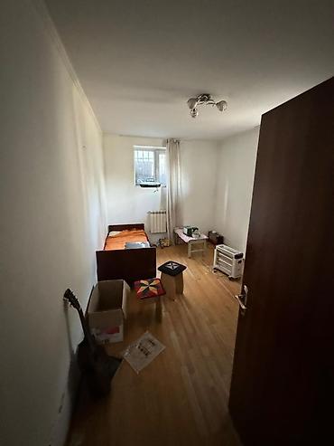 Продажа коттеджей и домов: 6 комнат и более, 275 м², 4 соток, Бишкек, Южная Магистраль Собственник — 22