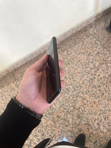 intel core i5: IPhone SE 2020, Qara, Barmaq izi