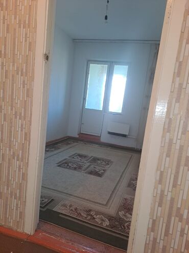 Продажа квартир: 4 комнаты, 77 м², 105 серия, 1 этаж, Старый ремонт — 7