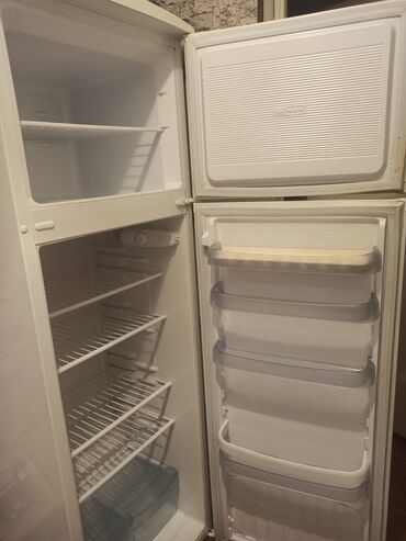 холодильник бу продаю: Холодильник Nord, Б/у, Двухкамерный, 60 * 180 * 60