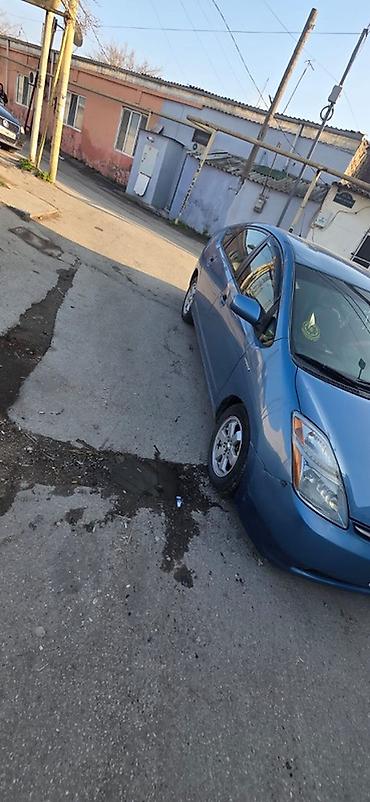 prius 20 spoiler: Toyota Prius (2-ci nəsil) hibrid hetçbek - Rəng: mavi - Kuzov: 5 — 3