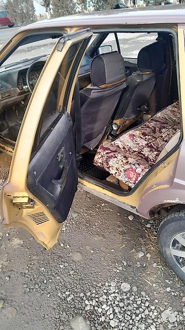 Volkswagen: Volkswagen Passat: 1982 г., 1.6 л, Механика, Бензин, Седан — 9