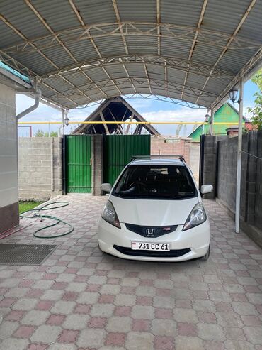 авто в рассрочку без первоначального взноса: Honda Fit: 2008 г., 1.5 л, Бензин, Хэтчбэк