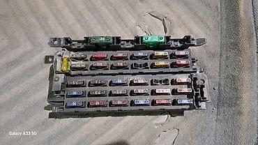 Другие детали салона: От W202 Elegance. В отличном состоянии.
только Правая — 8