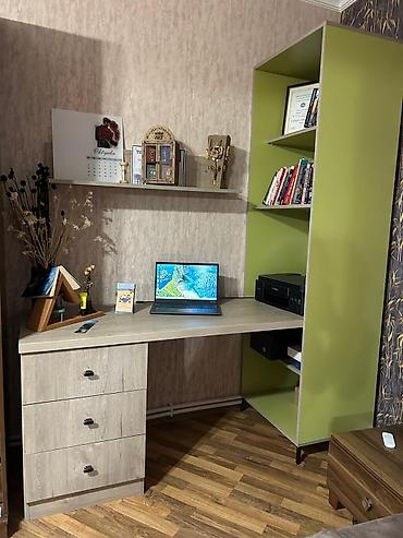 Məktəbli masası ideal vəziyyətdə 150 manat. Necə görsənir elə satılır