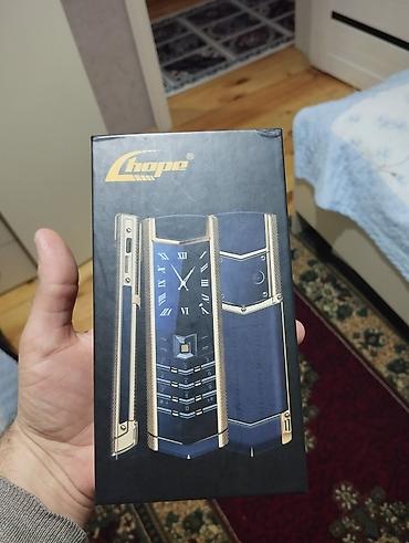 philips xenium x525: Chope düyməli mobil telefon - Klassik düyməli dizayn, lüks metal — 1