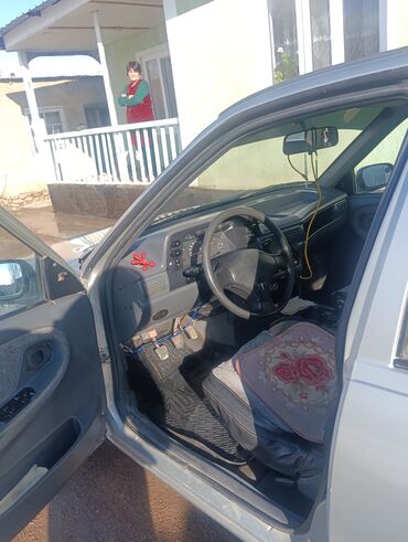 Daewoo: Daewoo Nexia: 2006 г., 1.5 л, Механика, Бензин, Седан — 4