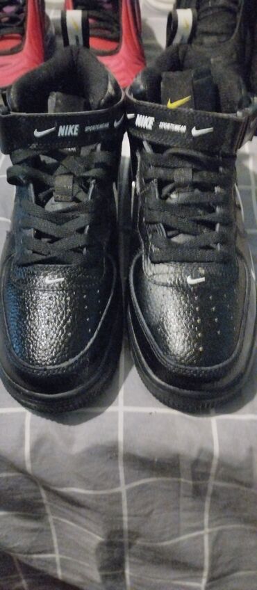 Women's Sneakers and athletic shoes: Nike, 43, bоја - Crna — 13