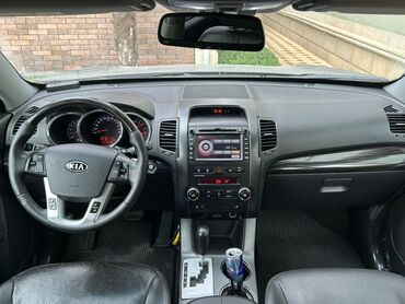 Kia: Kia Sorento: 2 l | 2010 il Ofrouder/SUV — 6