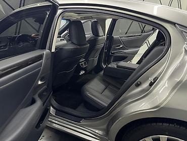 Lexus: Lexus ES: 2019 г., Гибрид, Седан — 8