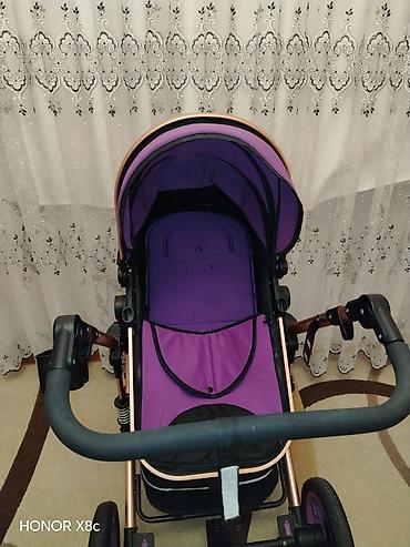 abc design 3 tec universal arabalar: Uşaq arabası – bənövşəyi-qara rəng, qızılı alüminium çərçivə. Yeni — 3