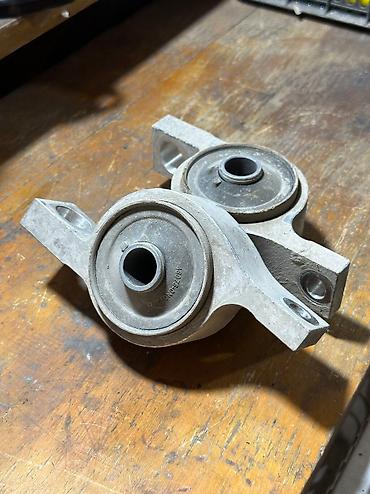 Амортизаторы, пневмобаллоны: Задний амортизатор Toyota 2008 г., Б/у, Оригинал, Япония — 11