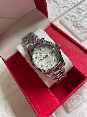 Ručni satovi: Cena:2900 (Bez kutije)
Cena:3400 (Sa kutijom)
💋 — 24
