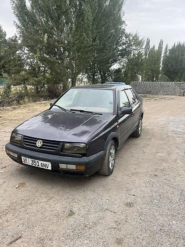 лабавой на ауди: Volkswagen Vento: 1992 г., 1.8 л, Механика, Бензин, Седан — 4