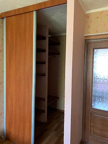 80: 3 комнаты, 58 м², 3 мкр 104 серия, 4 этаж — 9