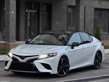 Toyota: Toyota Camry: 2018 г., 2.5 л, Автомат, Бензин, Седан
