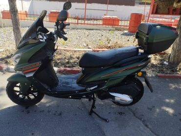 Другой электротранспорт: Продаю МАКСИ скутер на полном ходу,пробег 2,500км,необходимые