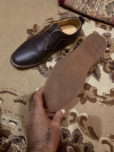 Ayaqqabılar: Ayaqqabi tezedi cemi 1-2 defe geynilib, Turkiyeden baha alinib — 4