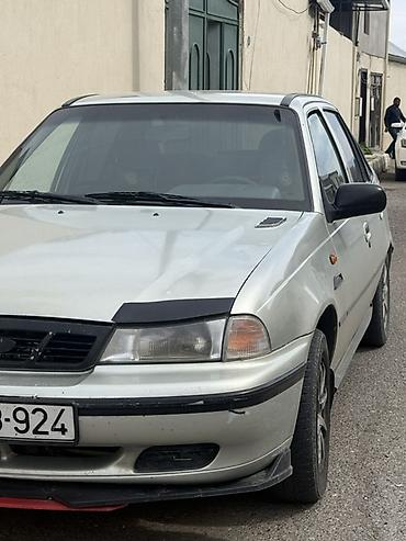 mercedes benz 208 d: Daewoo Nexia: 1.5 l | 2005 il Sedan — 3