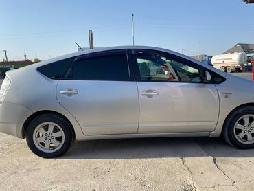 Toyota Prius: 2006 г., 1.5 л, Автомат, Гибрид, Хетчбек