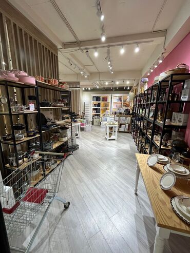 коммерческое помещение аренда: Сдаю Офис, 150 м², В жилом комплексе, 1 линия, С отдельным входом, С отдельным сан узлом