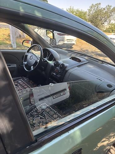 crv 2001: Chevrolet Aveo: 2004 г., 1.2 л, Механика, Бензин, Хэтчбэк — 7