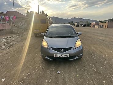Продажа авто: Honda Jazz: 2009 г., 1.4 л, Механика, Бензин, Хэтчбэк — 6
