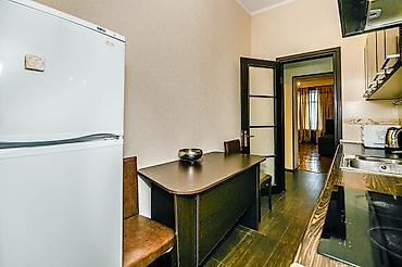 Günlük kirayə mənzillər: 2 otaqlı — 27