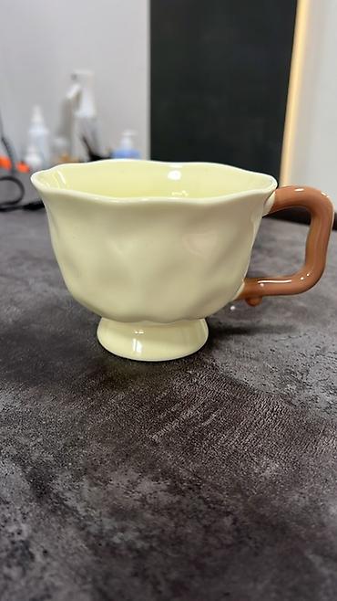 Наборы посуды: Набор дизайнерских керамических кружек - Необычные формы и яркие — 13