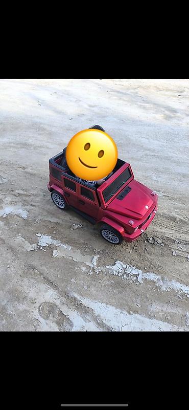 uşaq donları: Uşaq üçün elektrikli minik maşını – Mercedes G-Class üslubunda, parlaq — 1