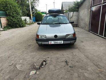 нексия в расрочку: Volkswagen Passat: 1990 г., 1.8 л, Механика, Бензин, Седан