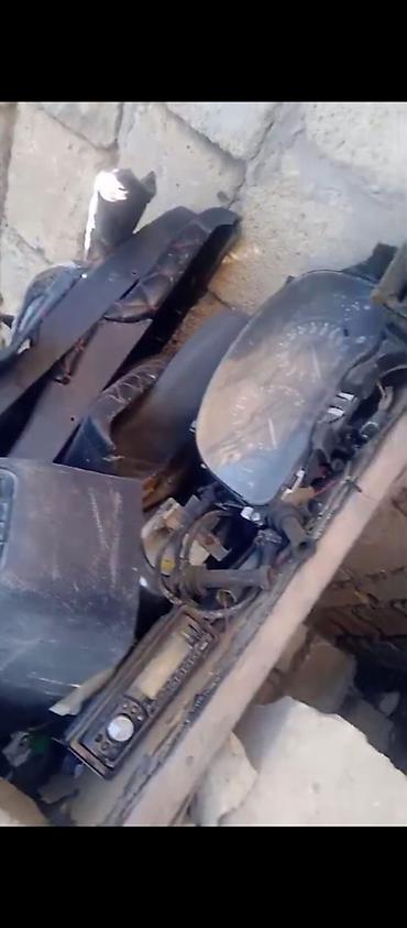 Baqajniklər: Ford mondeo üçün müxtəlif ehtiyat hissələri və metal-plastik detallar — 4