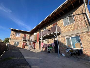 продаю дом под бизнес кызыл аскер бишкеке: Дом, 180 м², 10 комнат, Агентство недвижимости, Евроремонт