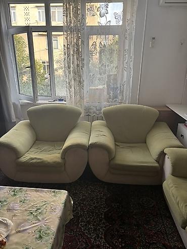 Yumşaq mebel dəsti – 1 ədəd geniş divan və 2 ədəd kreslo - Rəng: açıq