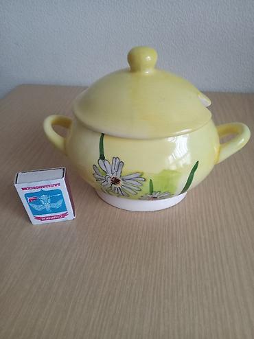 Стаканы: Продаю стаканы разного вида. Шесть стаканов и кувшин ёмкостью 1,2 — 4