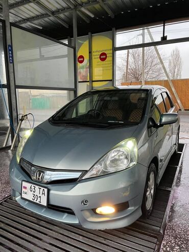 бма е 34: Honda Fit: 2012 г., 1.3 л, Вариатор, Гибрид, Универсал