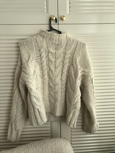 Dəstlər, kostyumlar: Qadın geyimləri dəsti 1) Qara don - Uzun, V-yaxa, sarğı (wrap) — 4