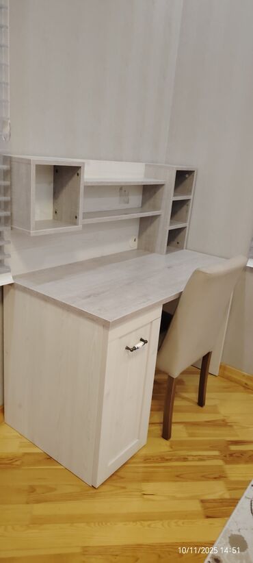 Masa və oturacaq dəstləri: İşlənmiş, Açılmayan, Dördbucaq masa — 5