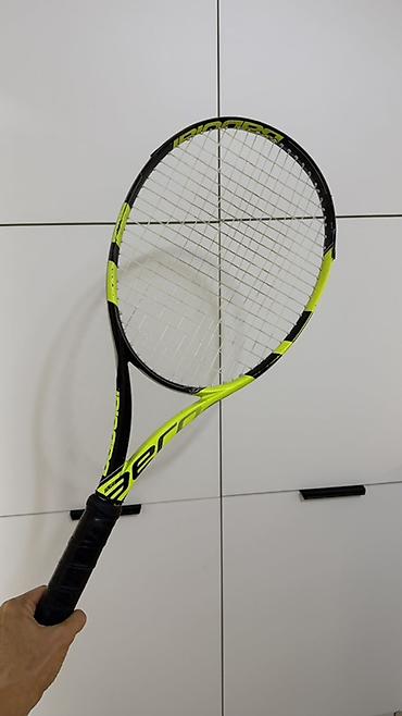 Спорт и хобби: Теннисная профессиональная ракетка Babolat pure aero lite Состояние — 1