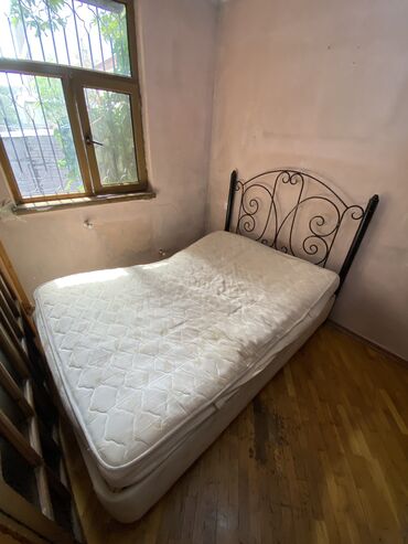 раскладушки в баку: Yaxshi veziyyetde taxtdir. Matras ve taxt verilir. Uzunluq 2 m, eni 1