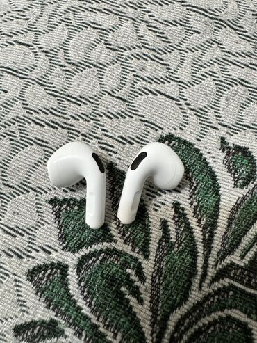airpods case: Продаю обе ушки AirPods 4 ANC (с шумо подавлением) Кейса нет Коробка