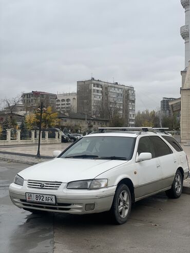 тракторго донголок: Toyota Camry: 1997 г., 2.2 л, Автомат, Газ, Универсал